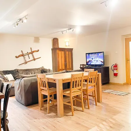 Apartman Rybarska Hrusov